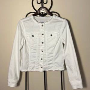 ***NEW LISTING***KENZIE PURE WHITE JEAN JACKET